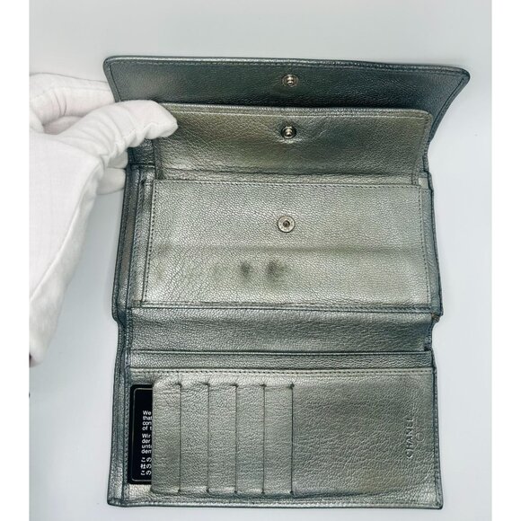 Chanel Metallic Grey Leather Long Wallet with CC Logo COA - Picture 3 of 16